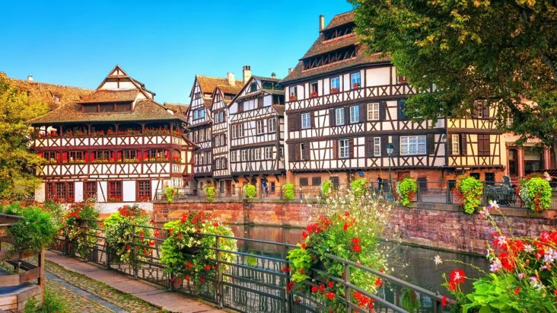 Paris · Disneyland · Strasbourg · München